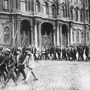 Petrograd workers drill on Palace Square